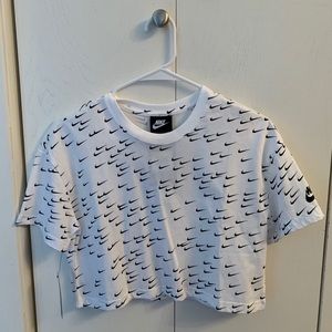 nike crop top
